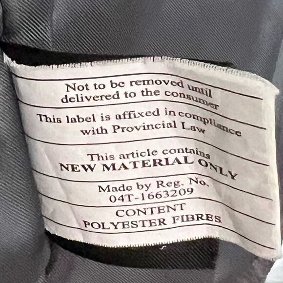 LondonFog Boys warm coat w/ hood Size 8 wrist buttons worn shown in pictures - Picture 8 of 12